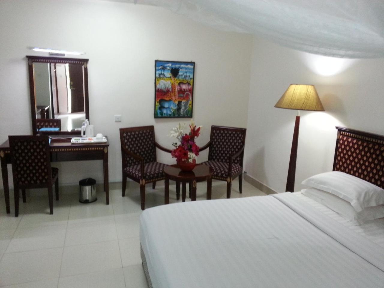 Oceanic Bay Hotel & Resort Bagamoyo Exteriör bild